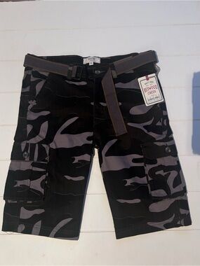 Redwood Creek Black & Gray Camouflage Camo Cargo Belted Young Men’s Shorts 32/34